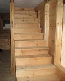 Производство деревянных лестниц, встроенной мебели и дверей